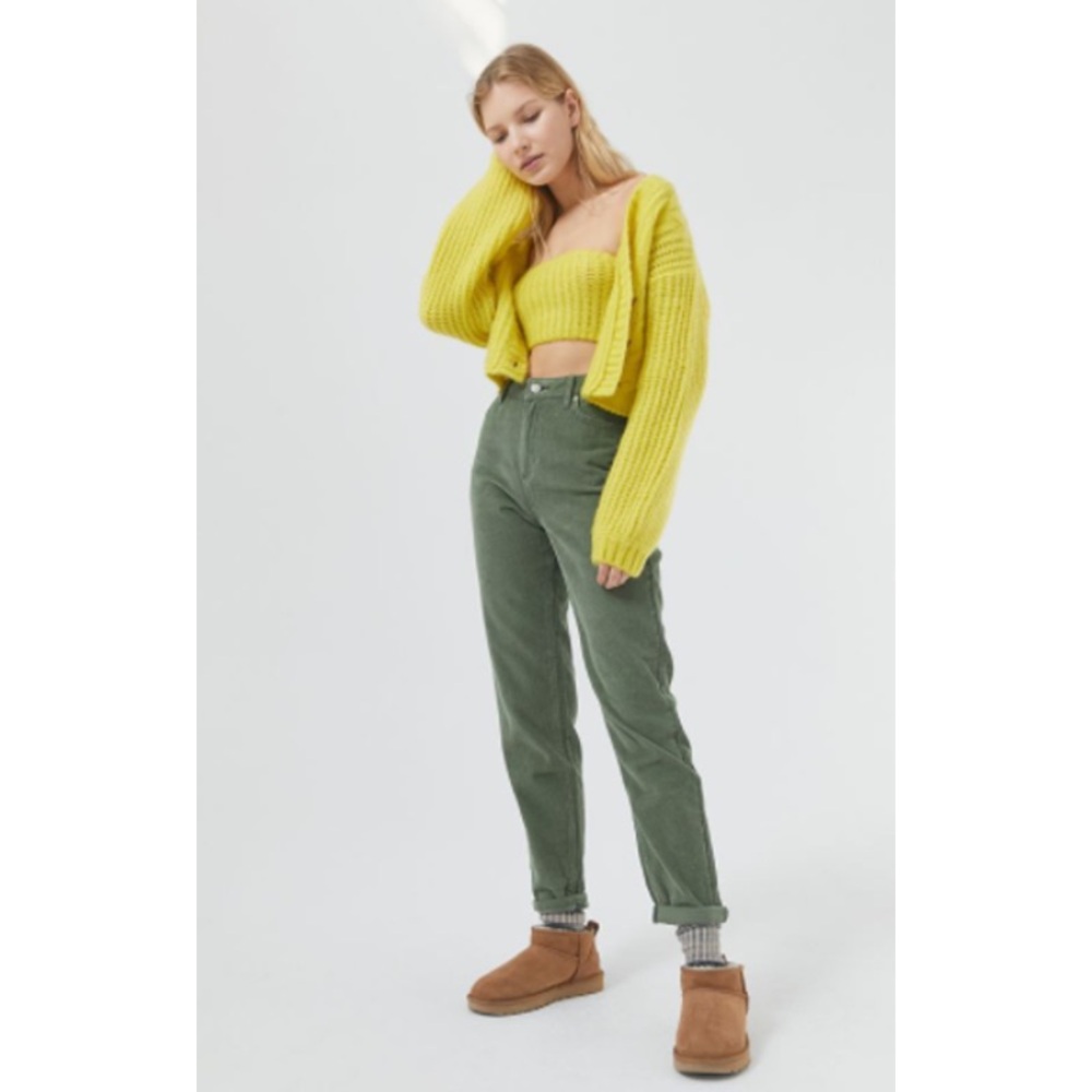 UO BDG Mom High-Rise Forest Green Corduroy Pants- Great Condition!